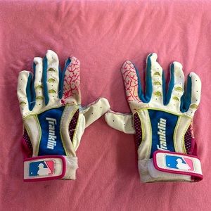 Girls Franklin gloves used